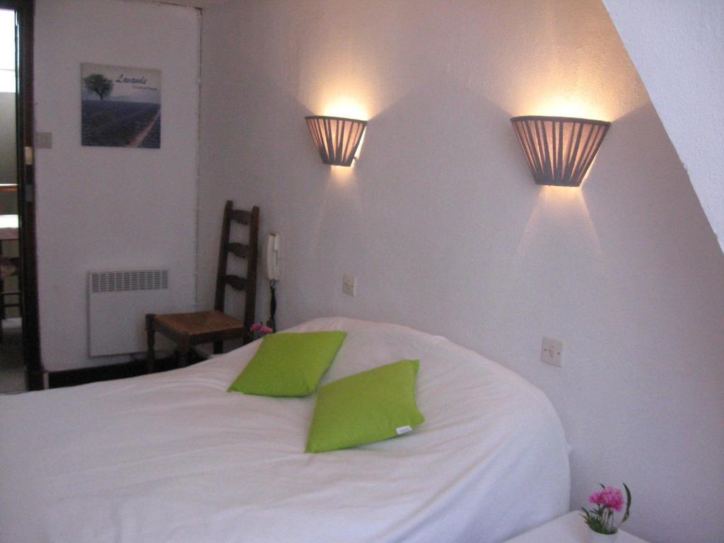 Hotel Notre Dame De Fourviere Lourdes Room photo